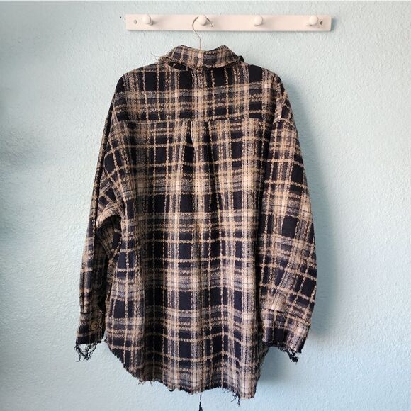 Blue buttercup oversized distress allover blue thunder sky shacket shirt - Picture 6 of 14